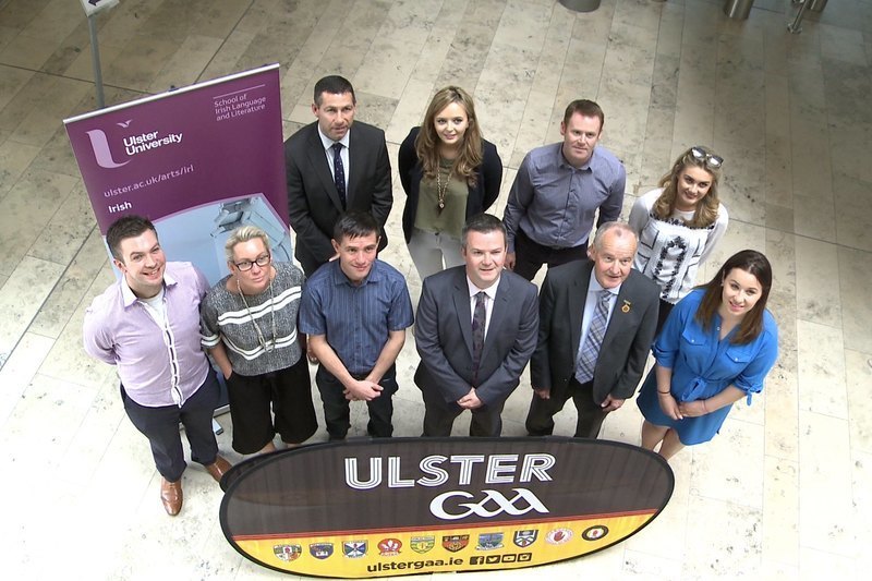 £10,000 scoláireachtaí Gaeilge ar tairiscint ag Ollscoil Uladh agus CLG Uladh