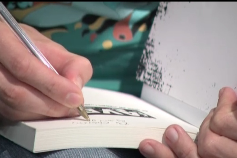 ‘Gonta’ le Alex Hijmans á sheoladh i mBéal Feirste