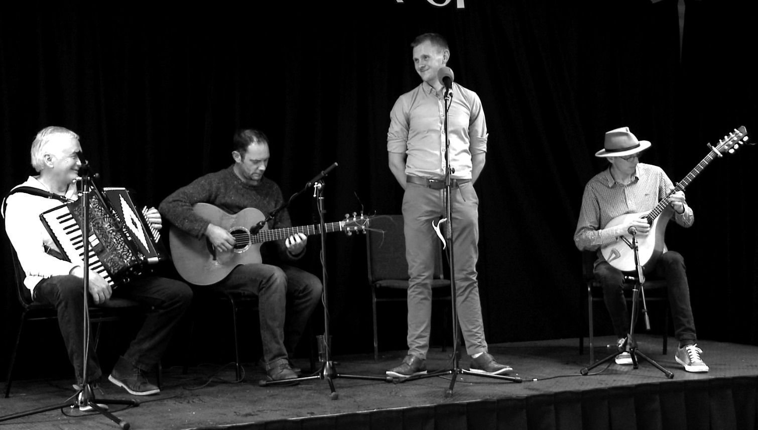 Seisiúin Barr a’ Tí – Bothán