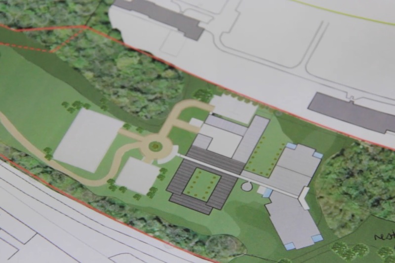 Suíomh úr faighte ag Oispís na Gaillimhe ach grúpaí comhshaoil ina choinne