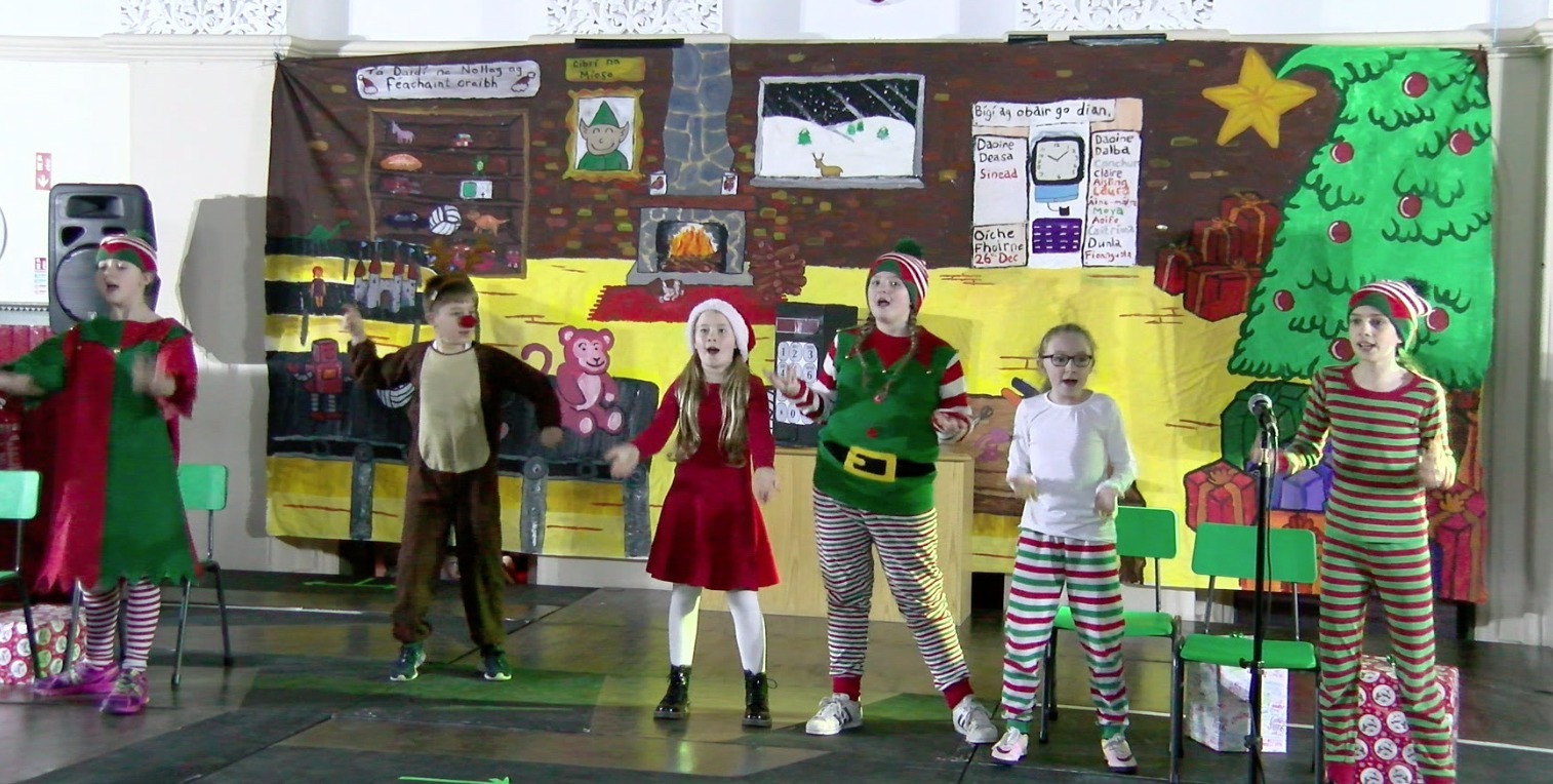 Seó na Nollag ag Scoil an Droichid