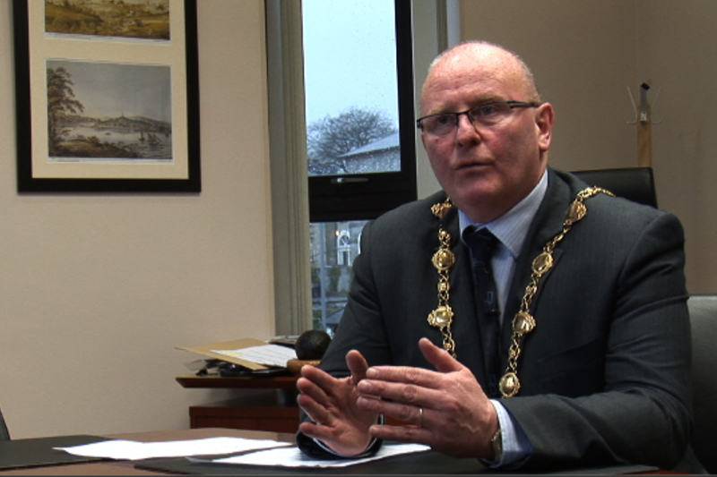 Agallamh le hArdmhéara Dhoire - Caoimhín Mac Cathmhaoil