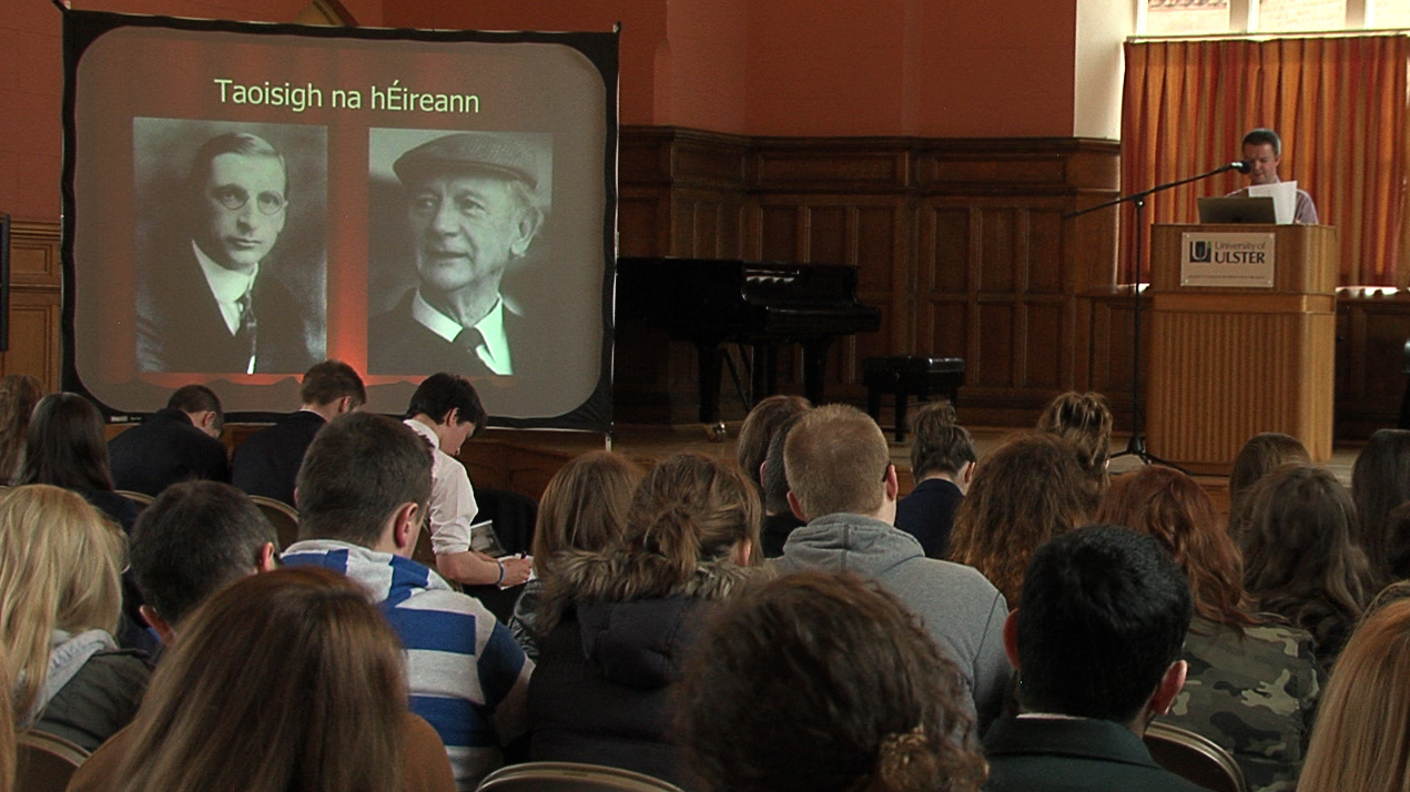 An óige curtha i dtreo na litríochta in Ollscoil Uladh