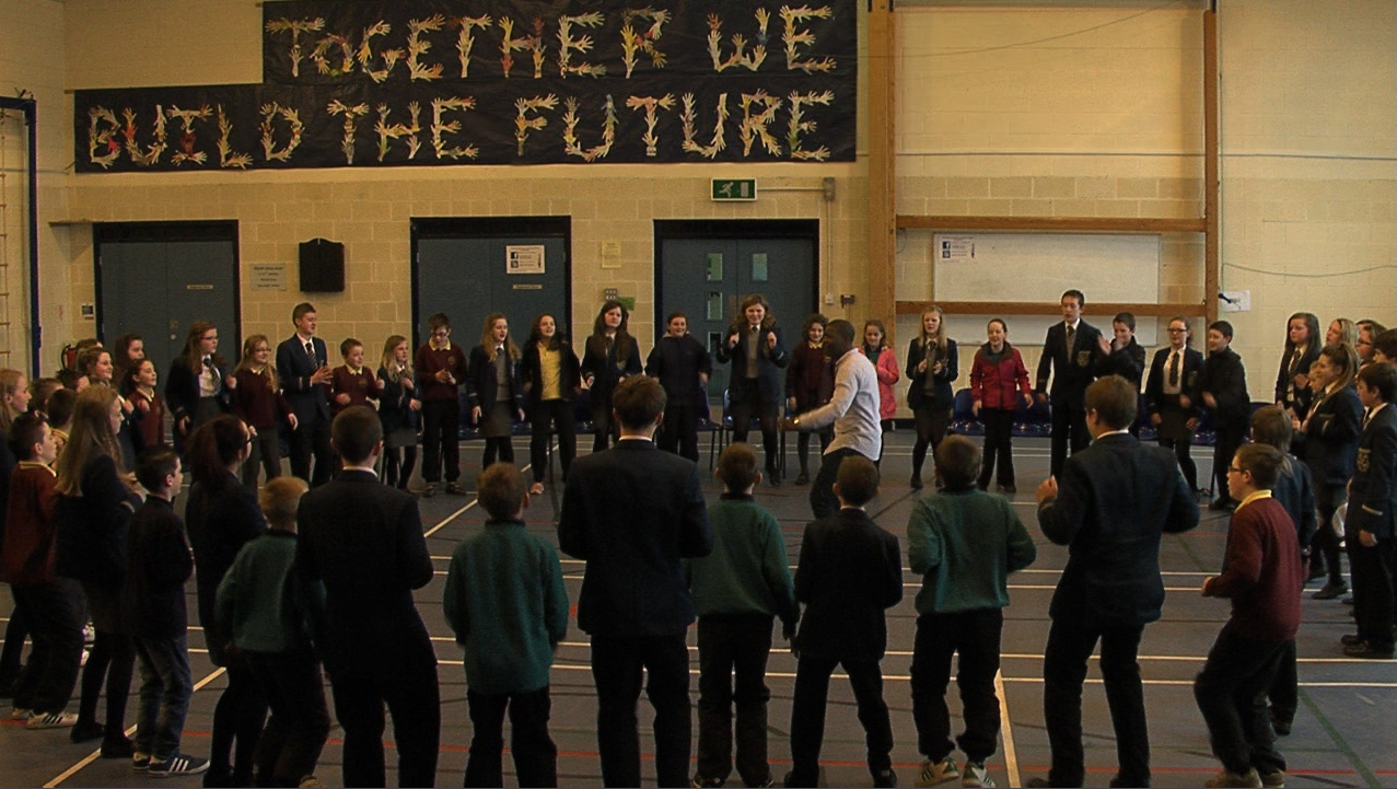 Le Chéile Trí Chultúr – athmhuintearas pobail i measc óige an tuaiscirt