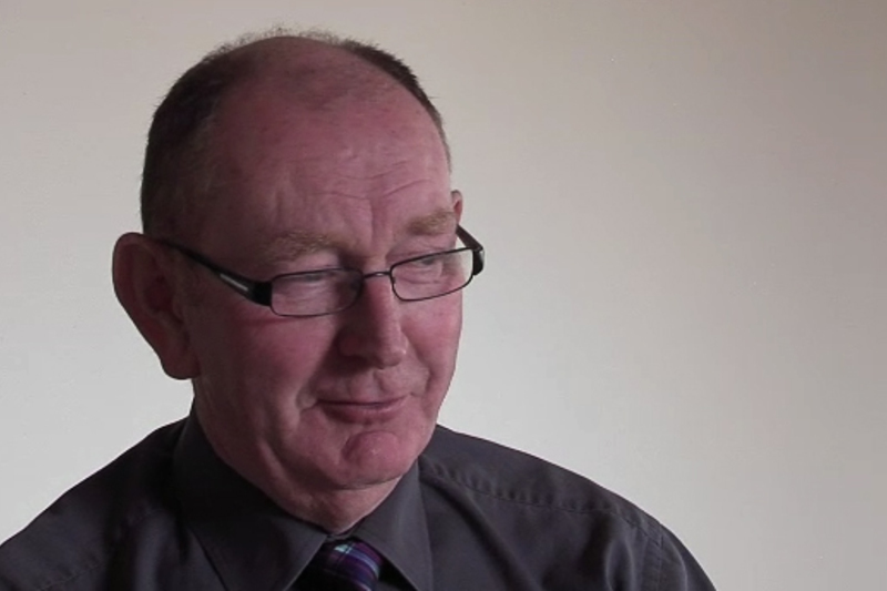 Súil Siar - Creideamh