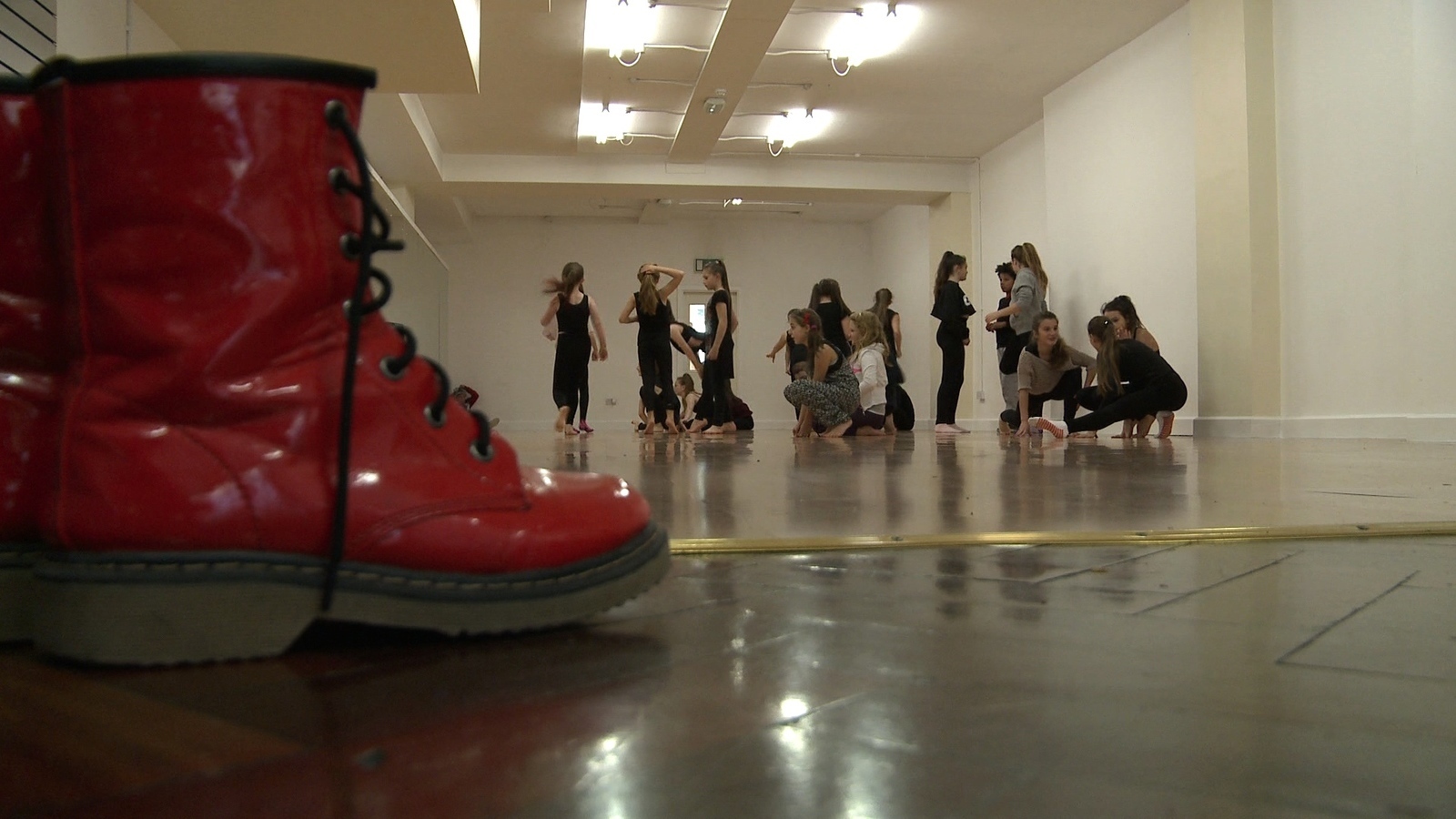 Nua-Nós: Sizzle n Stomp