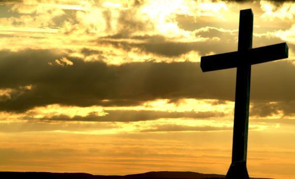 An dochar a rinneadh do phobal na hEaglaise