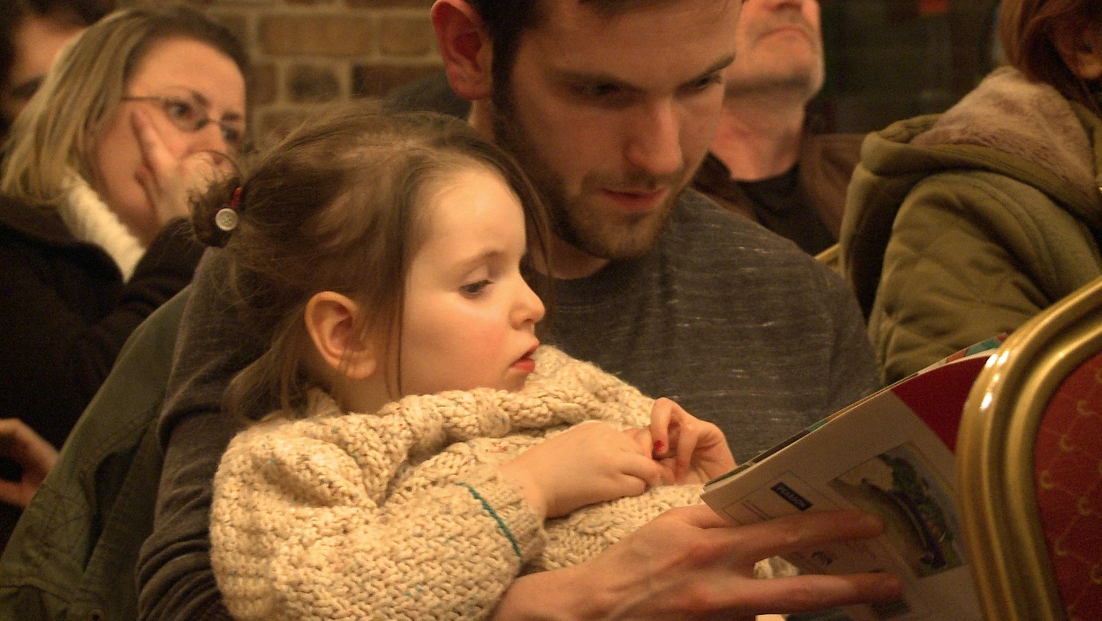 Feachtas ar son meánscoile i gcathair Dhoire