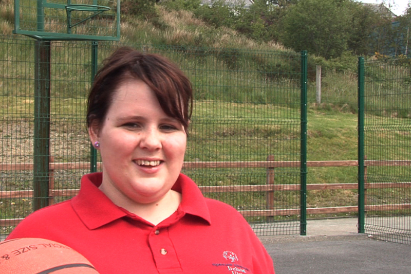 Tríd an Dorchadas - Marion Ní Ghallachóir