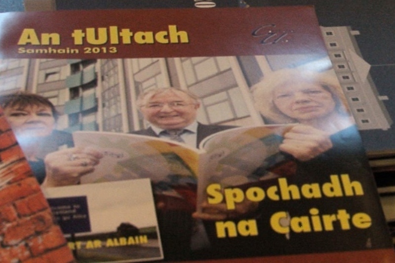 Tua á tarraingt ar mhaoiniú na n-irisí Gaeilge