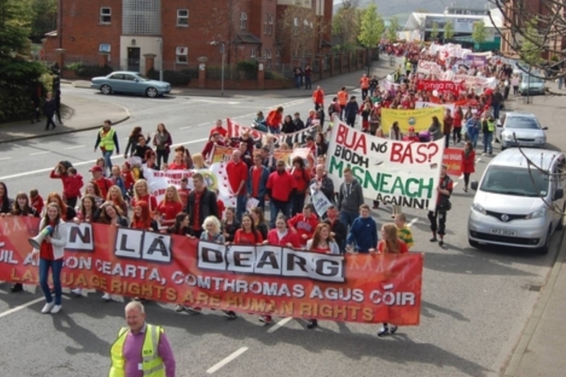 'Easaontas' agus an Ghaeilge