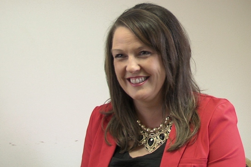 Inis Seo Dom! Michelle Nic Grianna