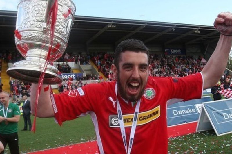 Ar an liathróid i dtreo todhchaí spórtúla níos fearr