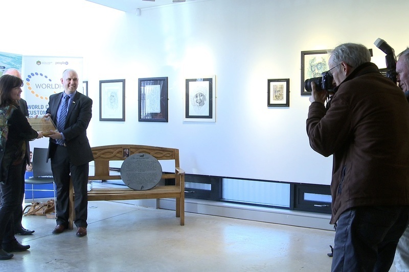 Slí na Gaelachta seolta i mBéal Feirste