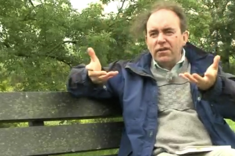 Buaiteoirí Chomórtais Liteartha an Oireachtais fógartha  - agallamh le hUltach buacach