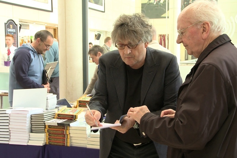 Scéal na bProtasúnach agus an Ghaeilge foilsithe ag Gael Linn