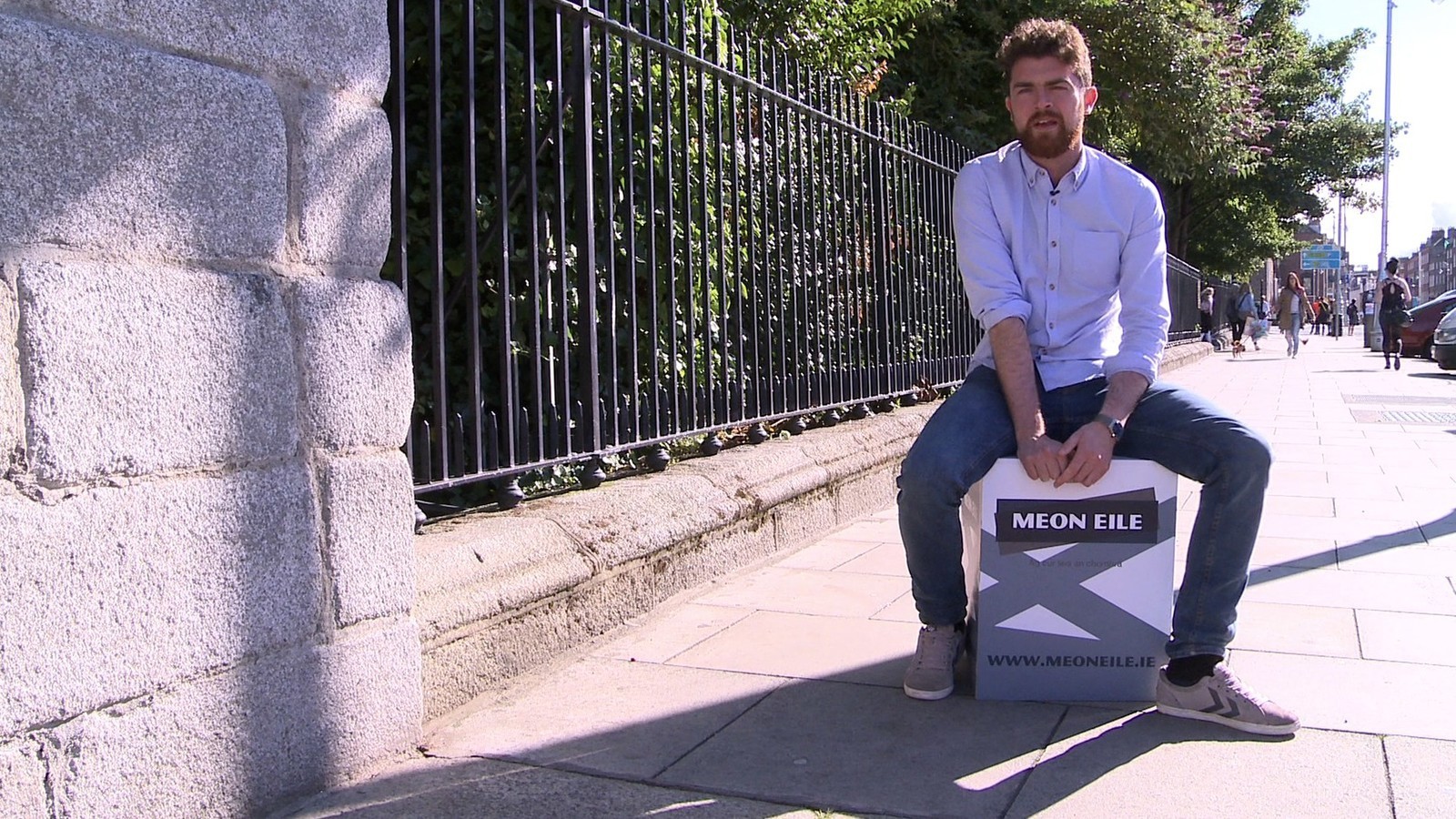 Tráchtairí CLG - béalscaoilte nó deisbhéalach?