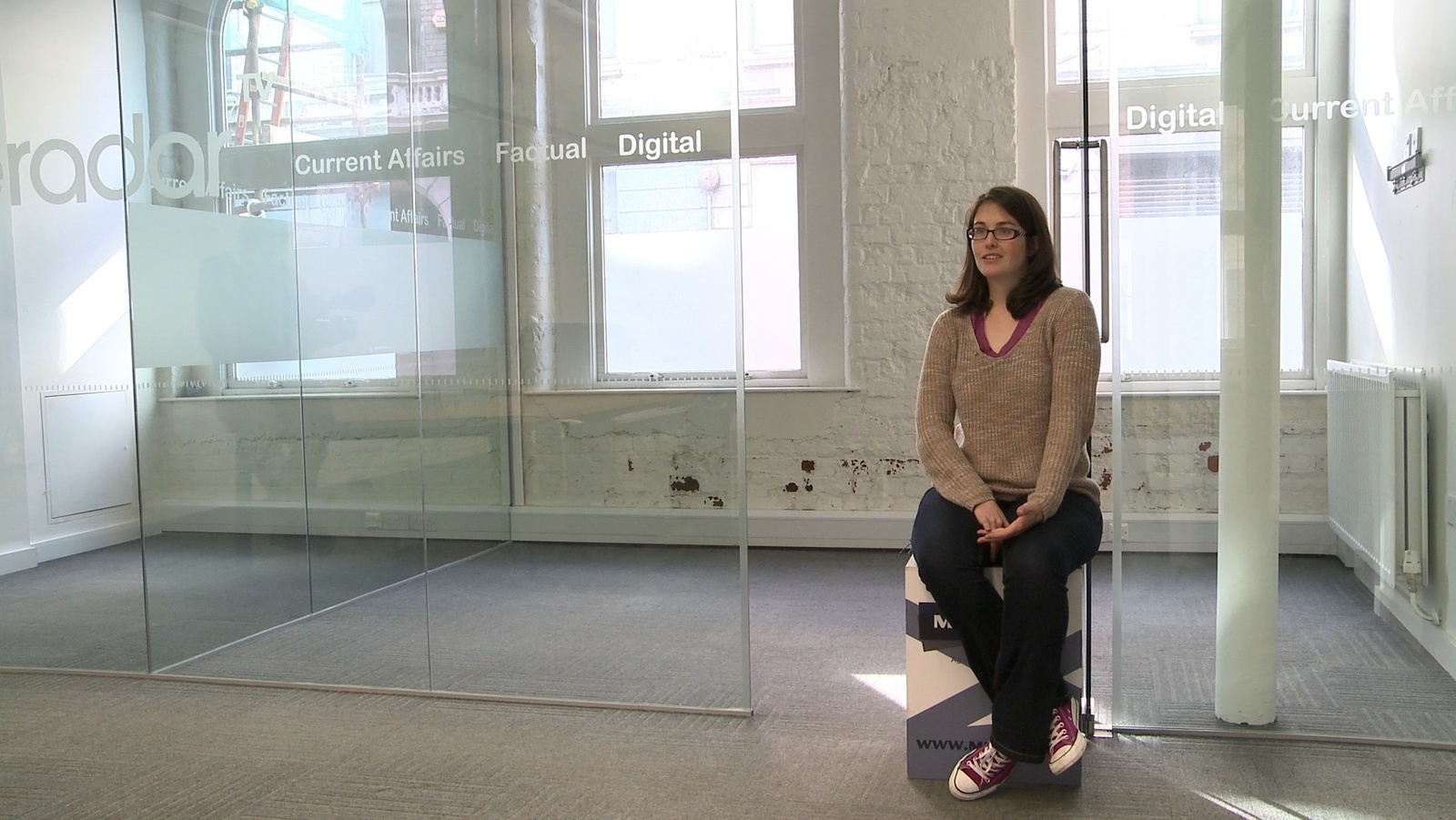 Luasteorainn íslithe i lár Bhéal Feirste