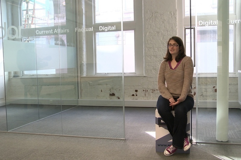 Luasteorainn íslithe i lár Bhéal Feirste