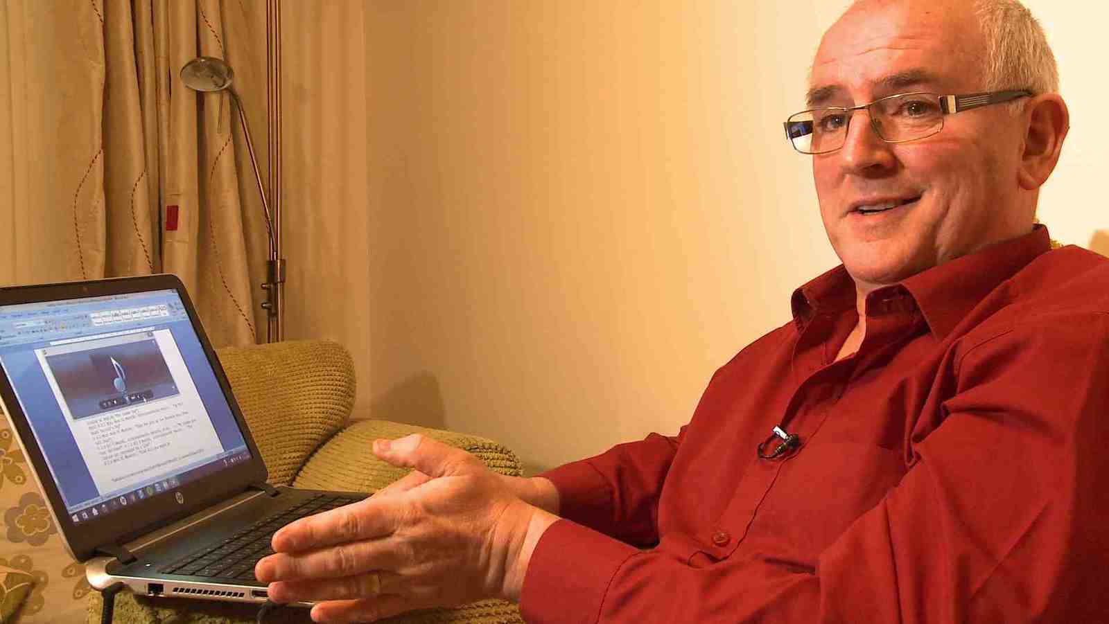 Bailiúchán 400 uair an chloig de Ghaeilgeoirí Bhéal Feirste le bronnadh