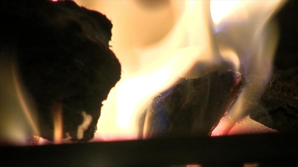 Féile na Samhna agus sean-chleachtais mhuintir na Gaeltachta