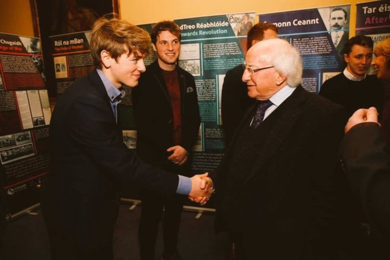 Uachtarán na hÉireann, Micheál D. Ó hUigínn ag spreagadh dóchais i measc lucht labhartha na Gaeilge