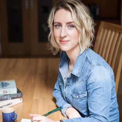 Suíomh gréasáin dátheangach bunaithe ag Siún Ní Dhuinn